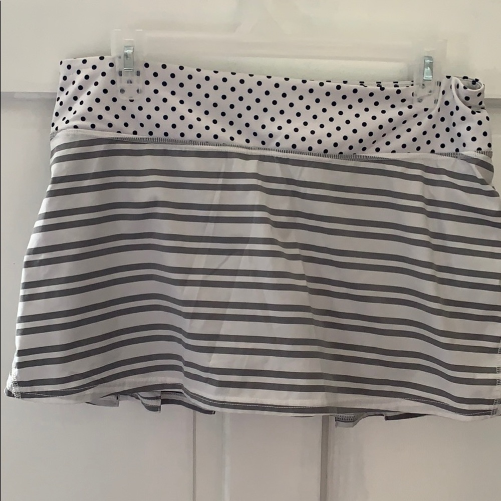 Lululemon running skirt size 8